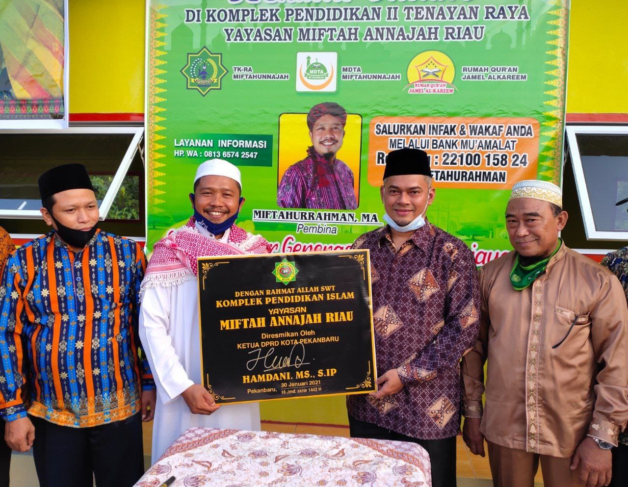 Resmikan Komplek Pendidikan Islam Yayasan Miftah Annajah Riau,Hamdani:Ciptakan Gerasi Islam yang Hebat 