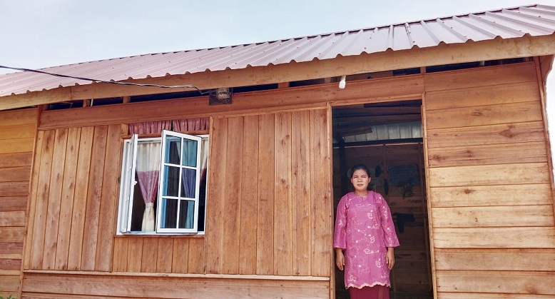 Waga Desa Cempa: Terima Ibu Cen Sui Lan Telah Berjuang Membantu Kami Masyarakat Kecil