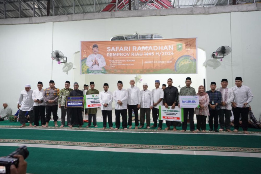 Pemprov Riau Salurkan Bantuan Untuk Pembangunan Masjid Baitul Ikhsan Kota Dumai
