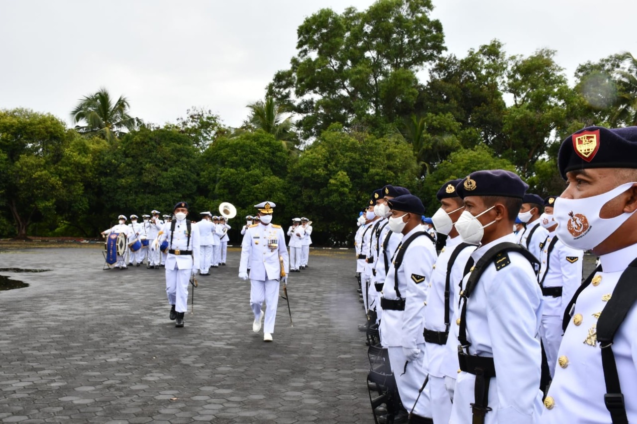 Danlantamal IV Pimpin Upacara Peringatan HUT KE-76 TNI AL