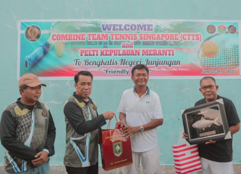 Pererat Silaturahmi, Pelti Bengkalis Gelar Pertandingan Tenis dengan Meranti dan Singapura