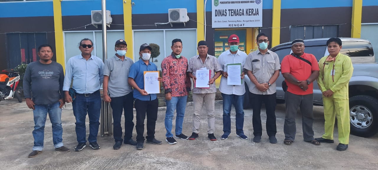 Tiga Federasi Serikat Pekerja di Kabupaten Indragiri Hulu, Sepakat Tidak Monopoli Pekerjaan Bongkar TBSDI Pabrik Kelapa Sawit 