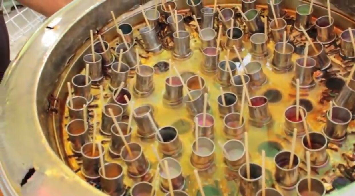 Menikmati Jajanan Tradisional di Es Lilin di Kota Tembilahan
