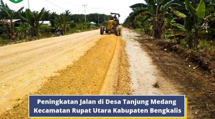 Peningkatan Jalan Poros di Desa Tanjung Medang Rupat Utara Di Gesah