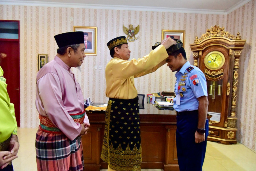 Silaturahmi ke LAMR, Danlanud Perhatikan  Putra Riau yang Ingin Berkarier di AU