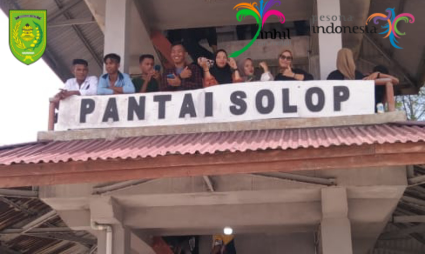 Liburan Hari Raya Idul Fitri 2023, Pengunjung Wisata Pantai Solop Inhil Tembus di Angka 8000 0rang