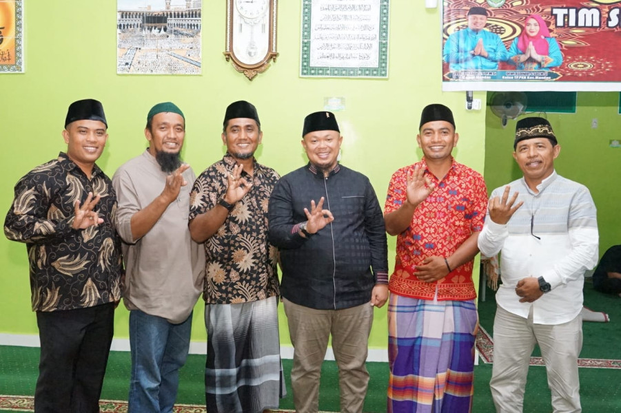 Camat Mandau Riki Rihardi Bersama Rombongan Safari Ramadhan di Kelurahan Babussalam