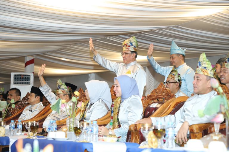 Bupati HM Wardan Hadiri Pembukaan MTQ ke-41 Tingkat Provinsi Riau Kabupaten Inhu