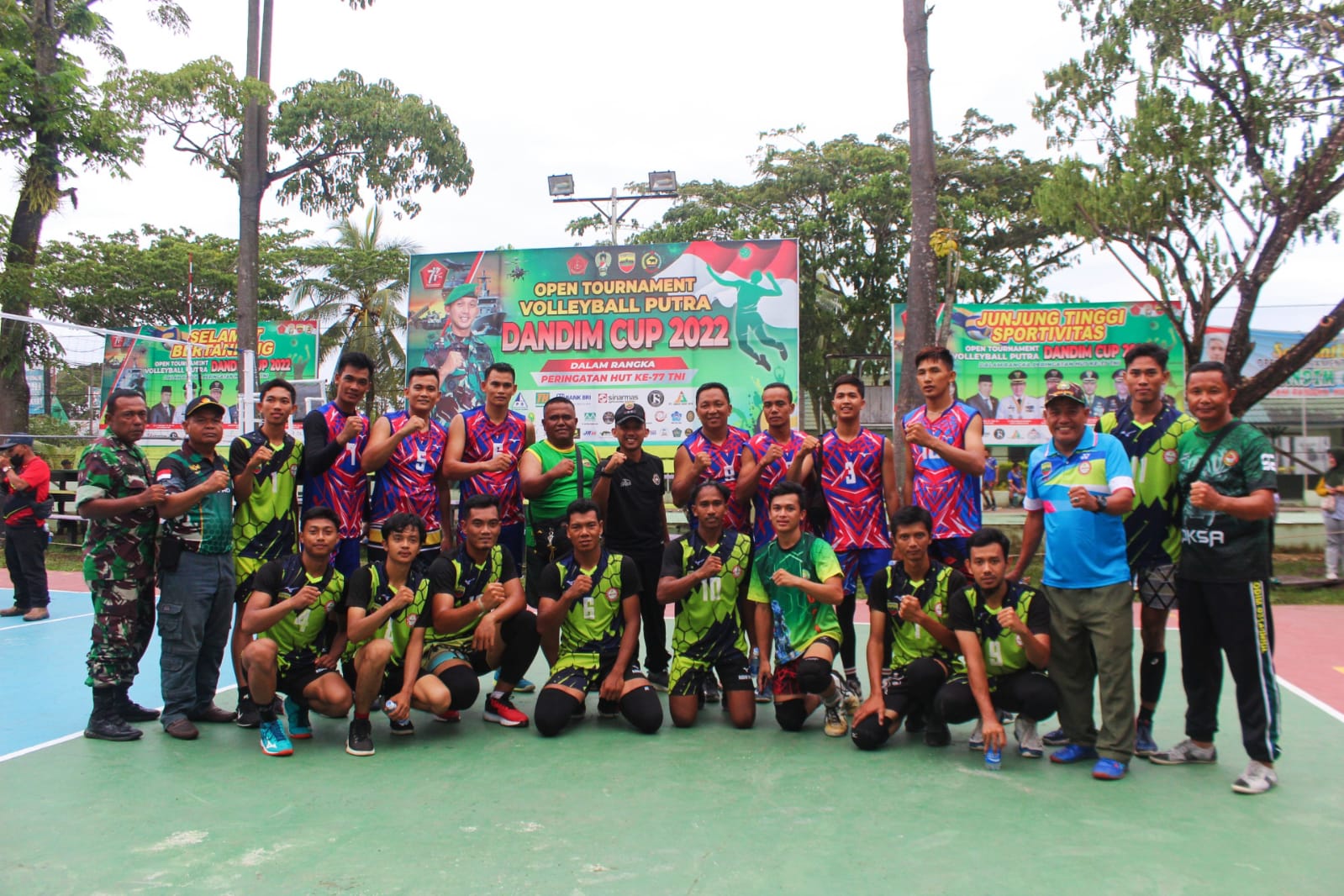 Dandim 0314/Inhil Saksikan Pertandingan Semifinal Volleyball Putra Dandim Cup 2022