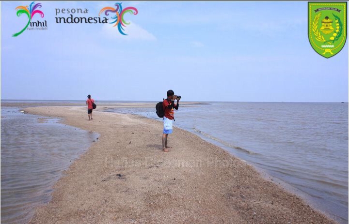 Pemdes Tanjung Pasir Kecamatan Tanah Merah Terus Kembangkan Potensi Wisata Desa Pantai Bidari