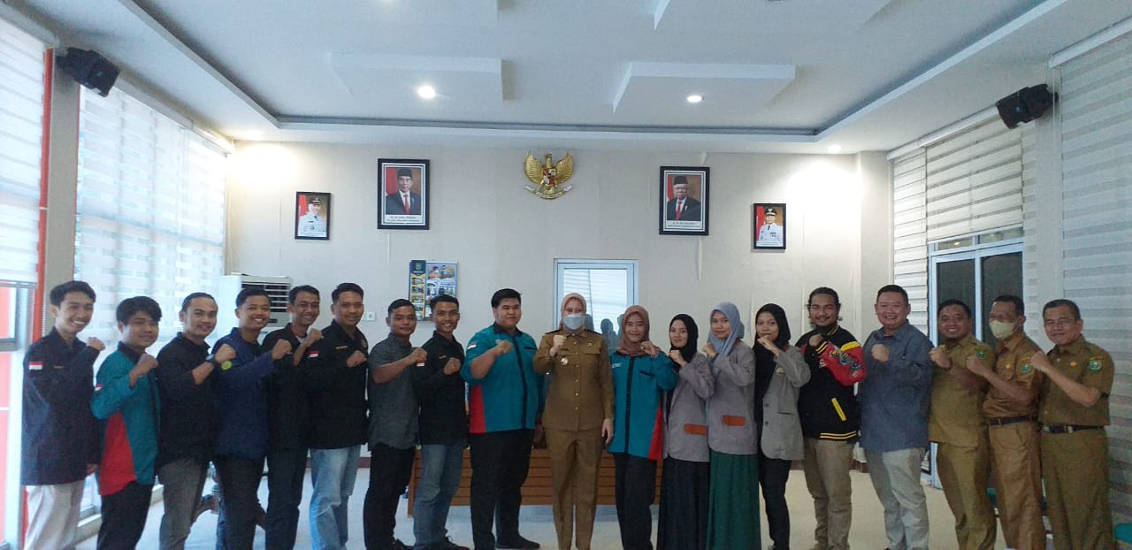 Bupati Rezita Silaturahmi dengan BEM se Riau