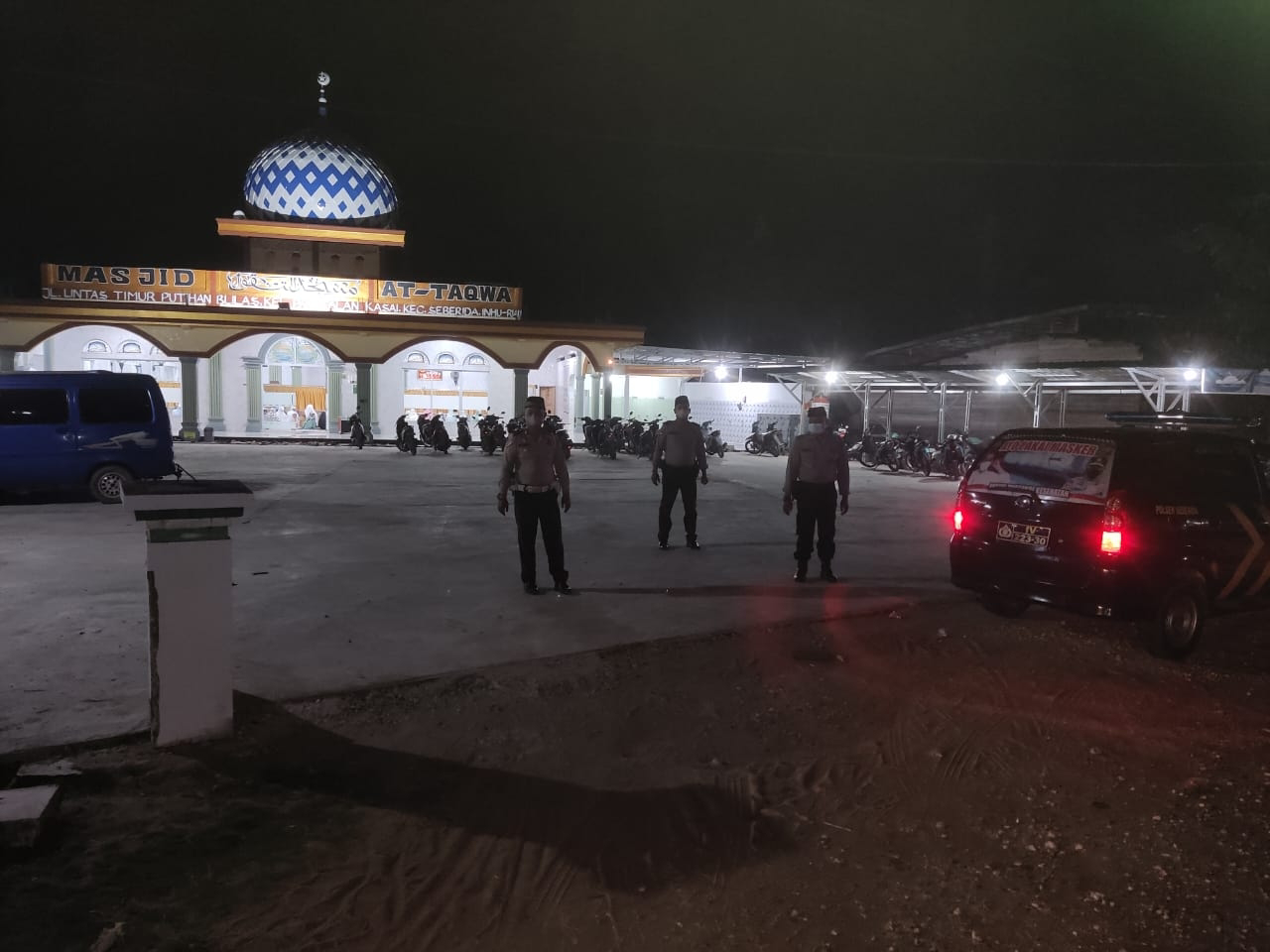 Polsek Seberida Patroli dan Pengamanan Subuh di Sejumlah Masjid
