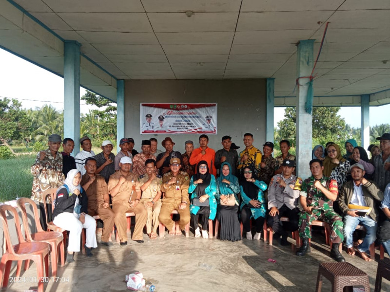 Bhabinkamtibmas Desa Tanjung Melayu Hadiri Musrenbangdes dan Rembuk Stunting