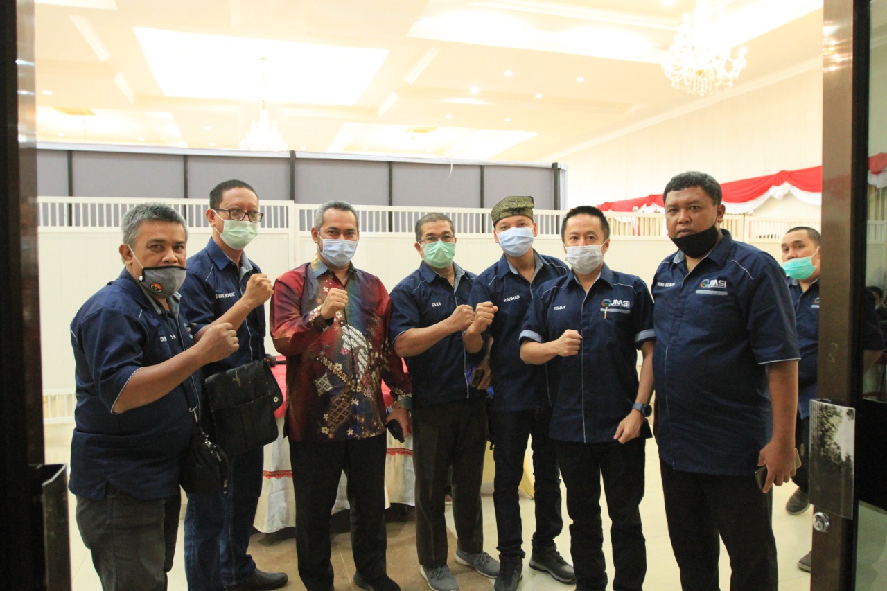 Hadiri Pelantikan, Ketua DPRD Pekanbaru Siap Berkolaborasi dan Bersinergi dengan JMSI Riau