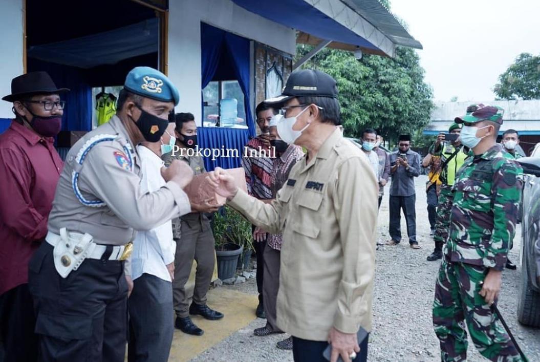 Bupati Inhil Tinjau Pos Sekat Jalan di Perbatasan Riau - Jambi