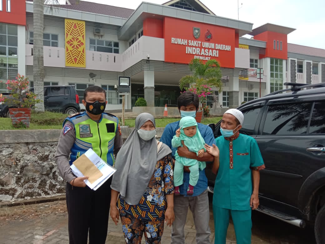 Luar Biasa, Berkat Berkat Bantuan Kepolisian Inhu Piola Juningsih Bayi Tanpa Anus Akan Jalani Operasi di Pekanbaru