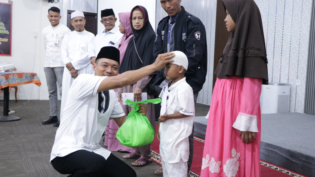 PW IWO Riau dan PD IWO Inhil Gandeng Baznas Inhil Santuni Kaum Dhuafa dan Yatim Piatu