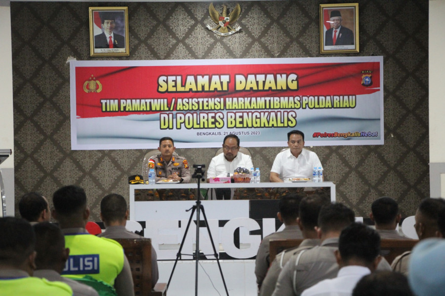 Tim Pamatwil/Asistensi Harkamtibmas Polda Riau Berikan Atensi Kepada Personil Polres Bengkalis