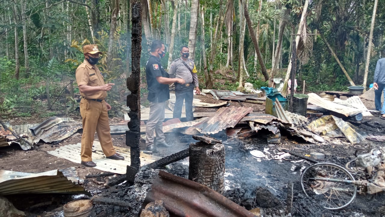 Si Jago Merah Mengamuk, Salah Satu Rumah di Kelurahan Kempas Jaya Ludes Terbakar