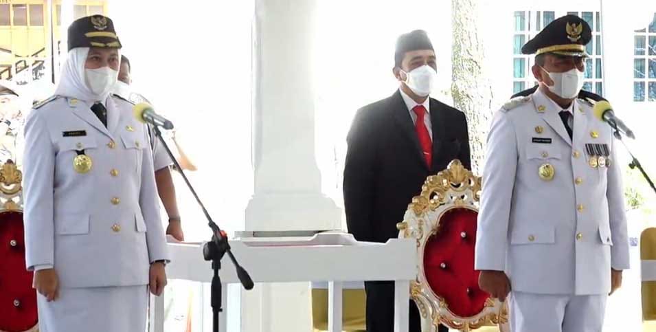 Bupati dan Wakil Bupati Inhu Resmi di Lantik Oleh Gubernur Riau
